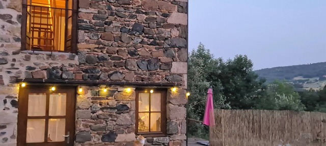 Charming stone cottage in the heart of nature.