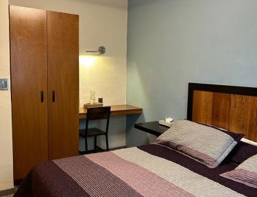 El salto de Camela Hostal