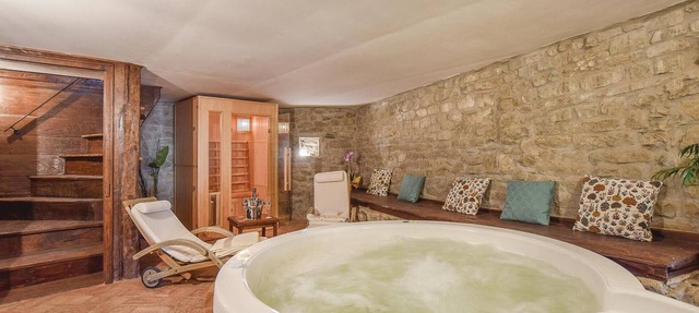 Casa romántica en Comano (MS) con sauna
