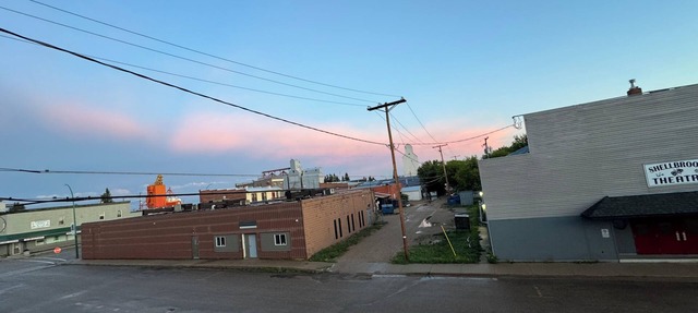 Spacious second floor apartment located in Shellbrook SK.
