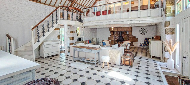 Spend your vacation in this inviting vacation home in a wonderful location.
