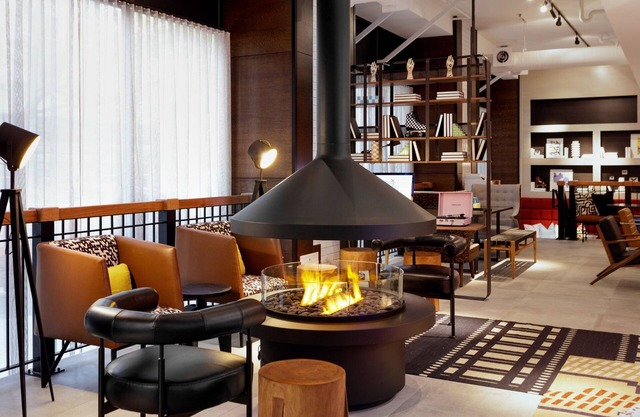 Moxy Richmond Downtown