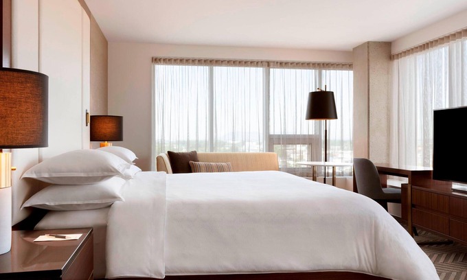 Saint Hyacinthe Hotel | Sheraton Saint-Hyacinthe Hotel